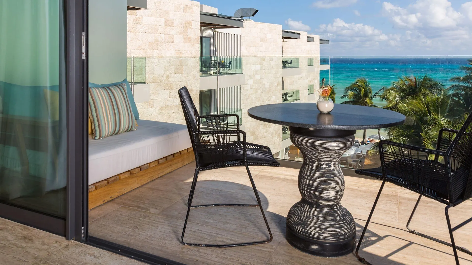 Thompson Playa del Carmen Beach House 4*,